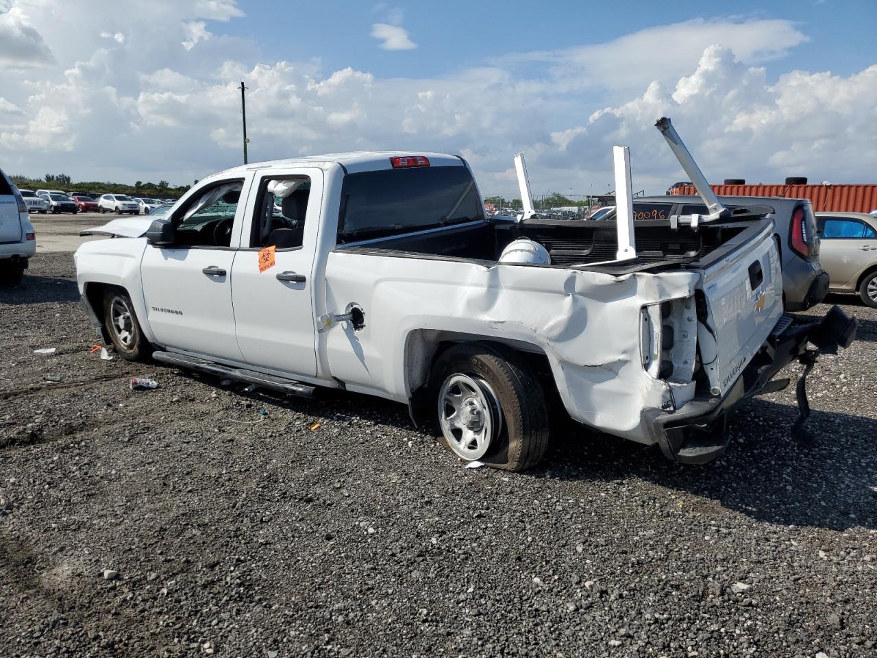 2018 CHEVROLET SILVERADO - Фото 2