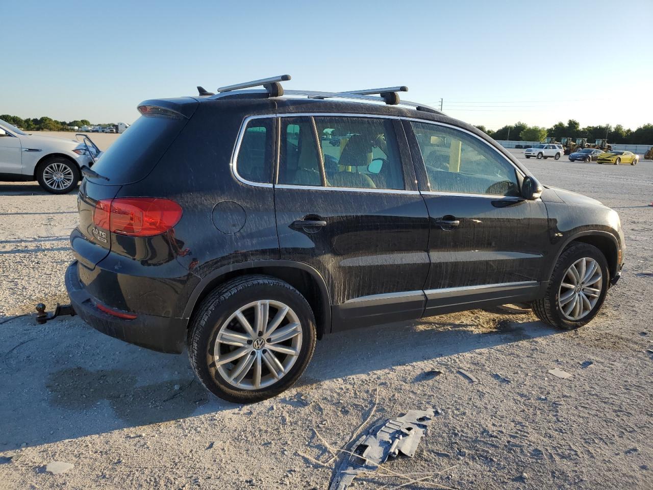 2015 VOLKSWAGEN TIGUAN S - Фото 3