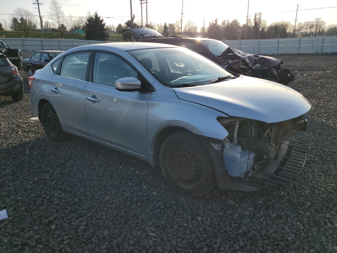 2013 NISSAN SENTRA S - Фото 4