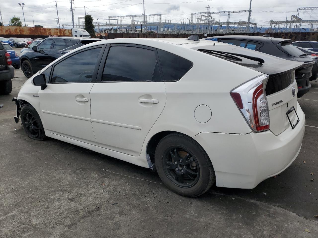2013 TOYOTA PRIUS - Image 2