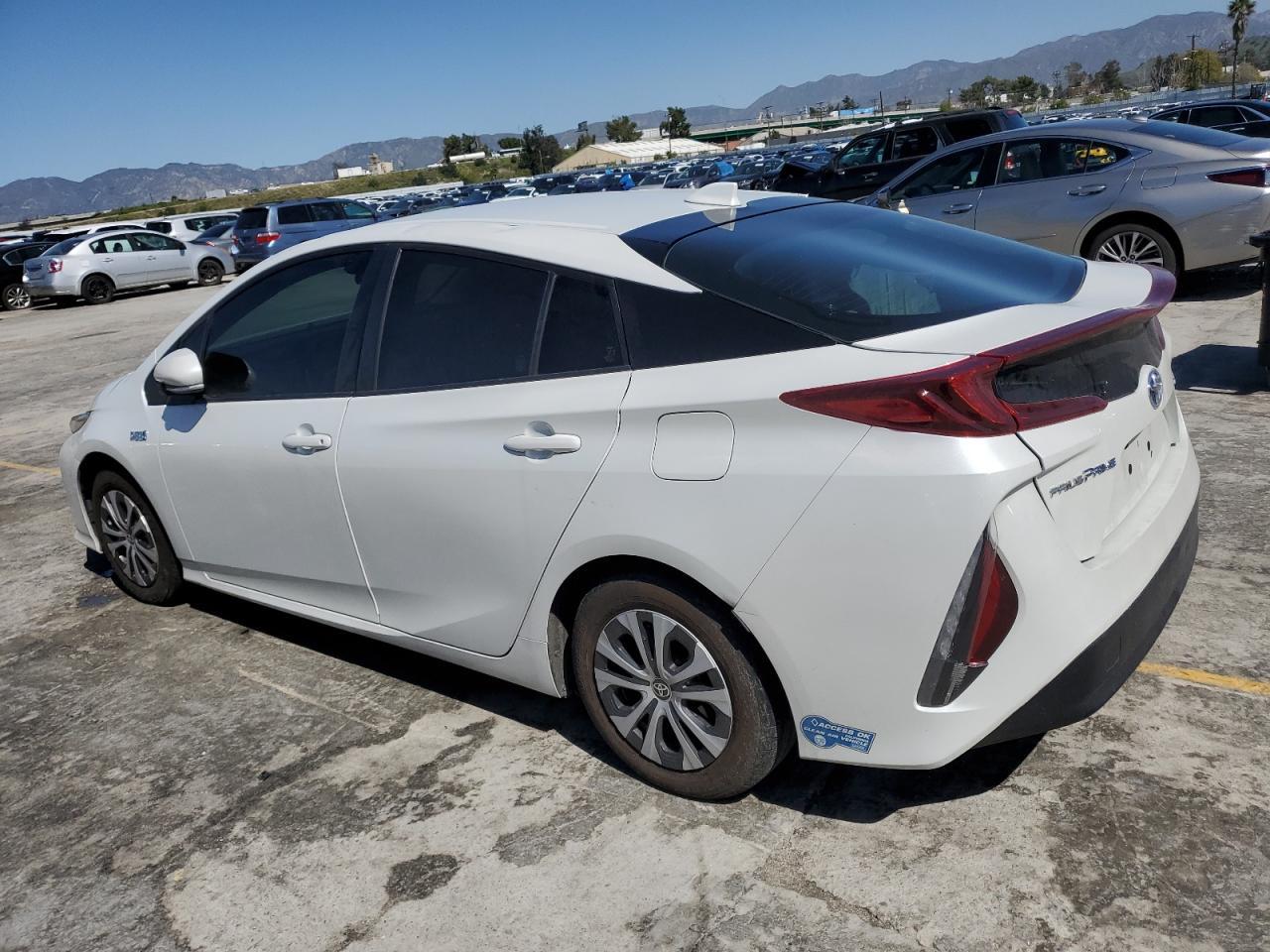 2022 TOYOTA PRIUS PRIM - Image 2