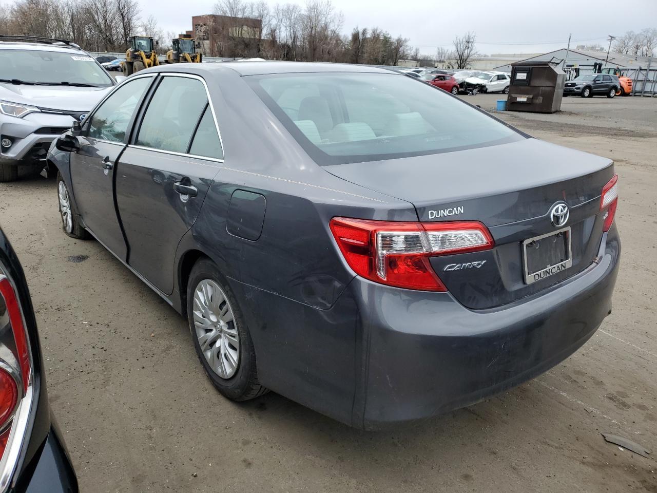 2014 TOYOTA CAMRY L - Image 2