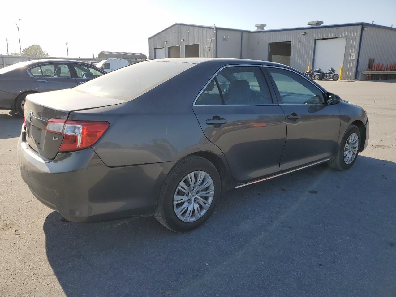 2012 TOYOTA CAMRY BASE - Фото 3