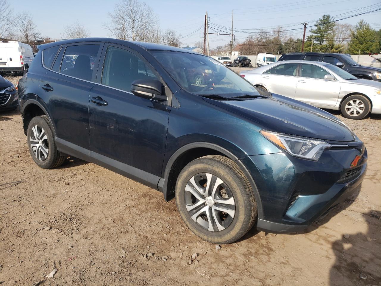 2018 TOYOTA RAV4 LE - Image 4