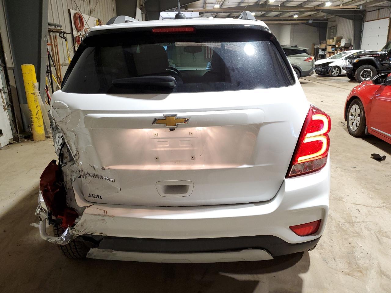 2021 CHEVROLET TRAX 1LT - Фото 6