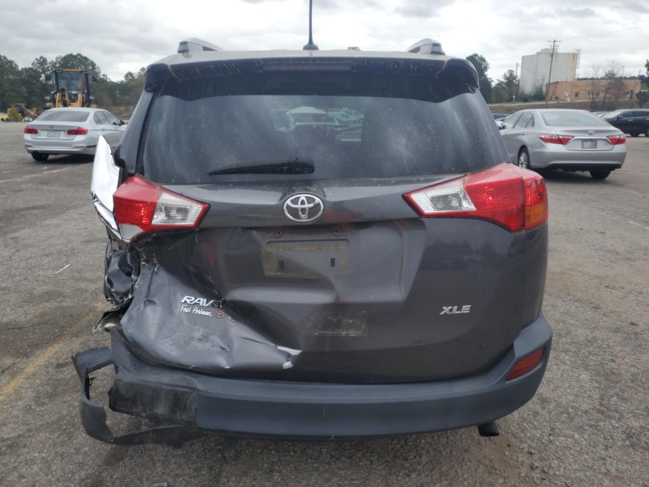 2015 TOYOTA RAV4 XLE - Фото 6