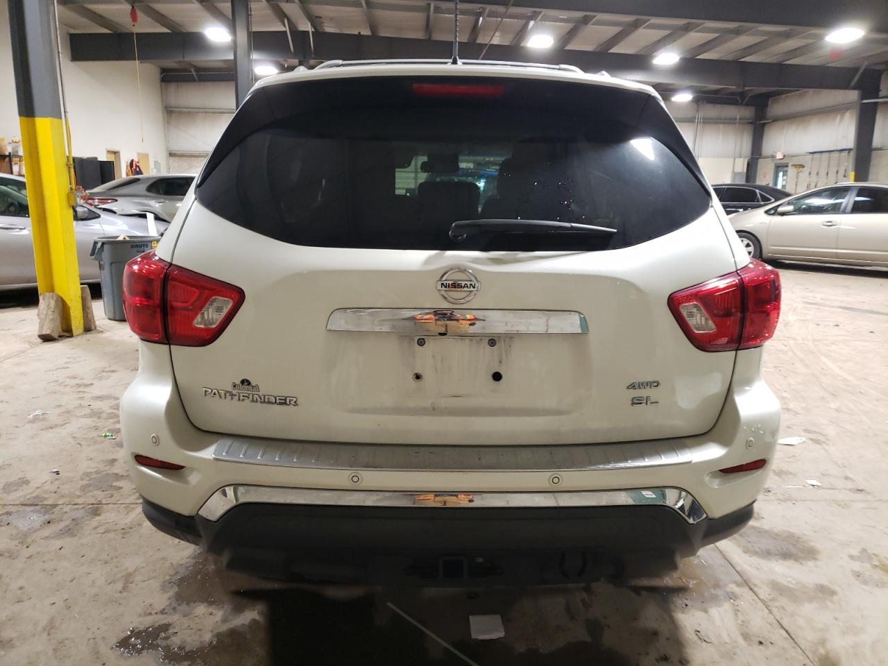 2018 NISSAN PATHFINDER - Фото 6