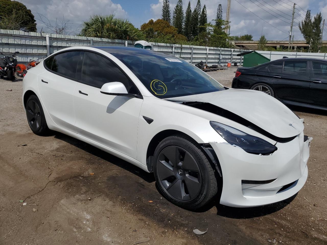 2023 TESLA MODEL 3 - Фото 4