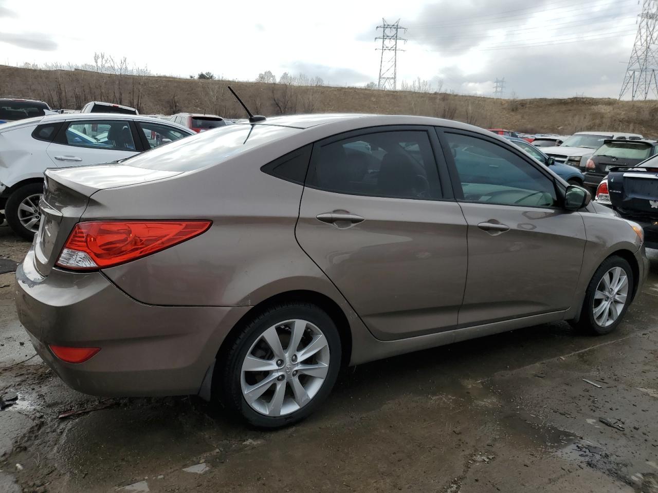 2014 HYUNDAI ACCENT GLS - Фото 3