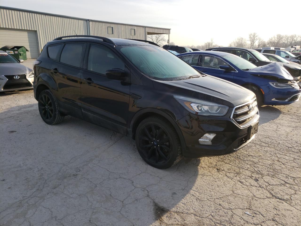 2017 FORD ESCAPE SE - Фото 4