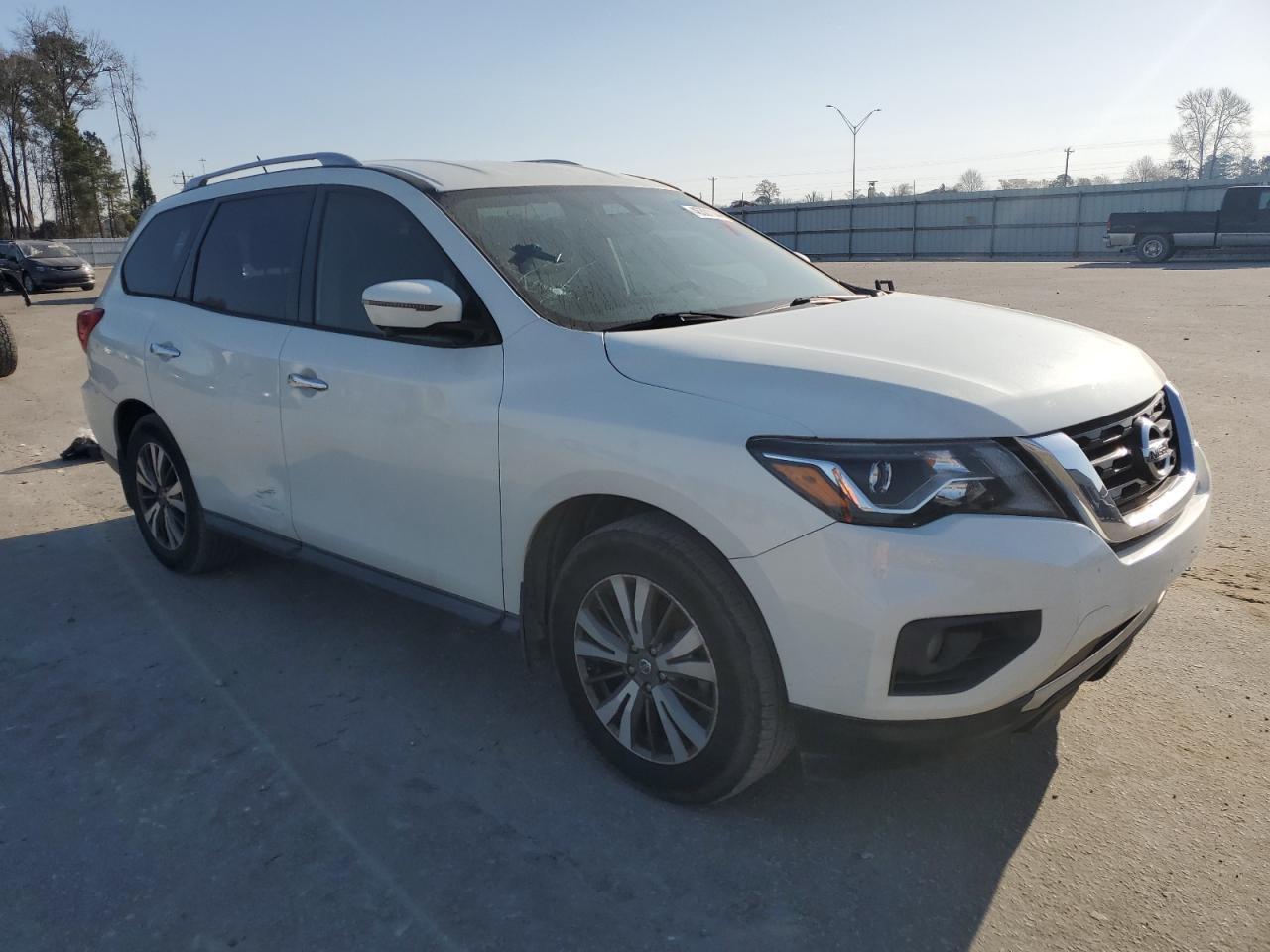 2017 NISSAN PATHFINDER - Фото 4