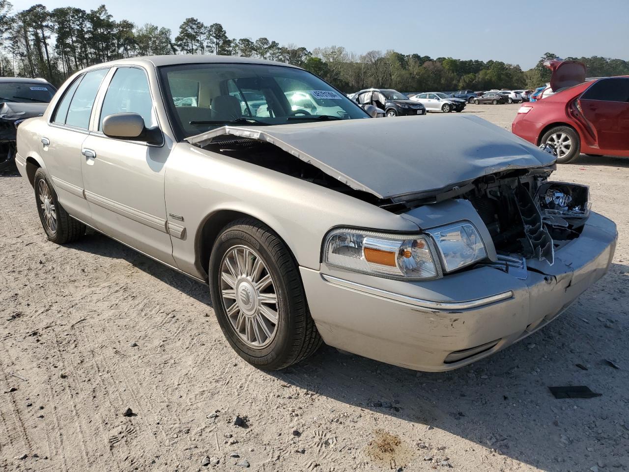 2010 MERCURY GRAND MARQ - Фото 4