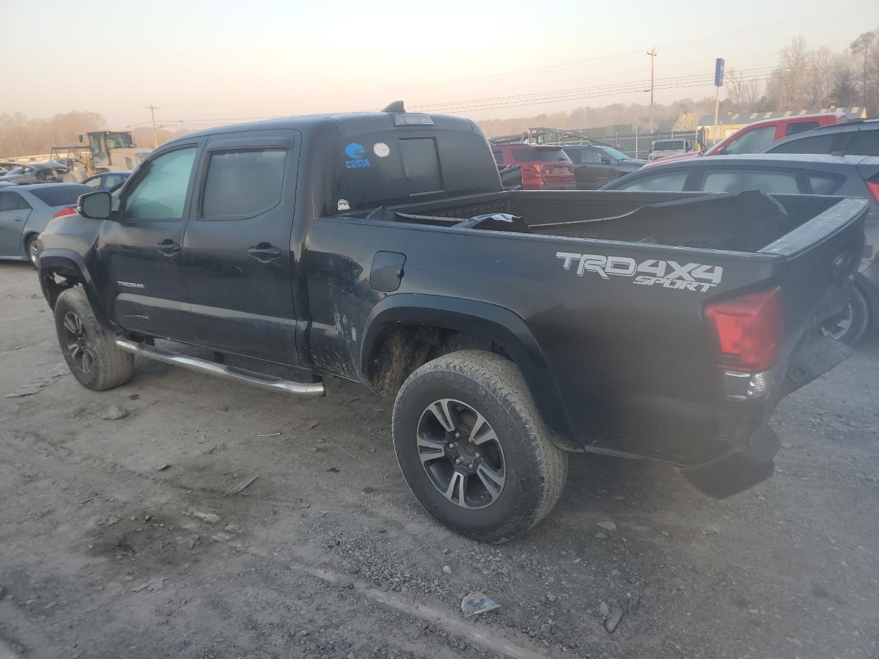 2017 TOYOTA TACOMA DOU - Фото 2