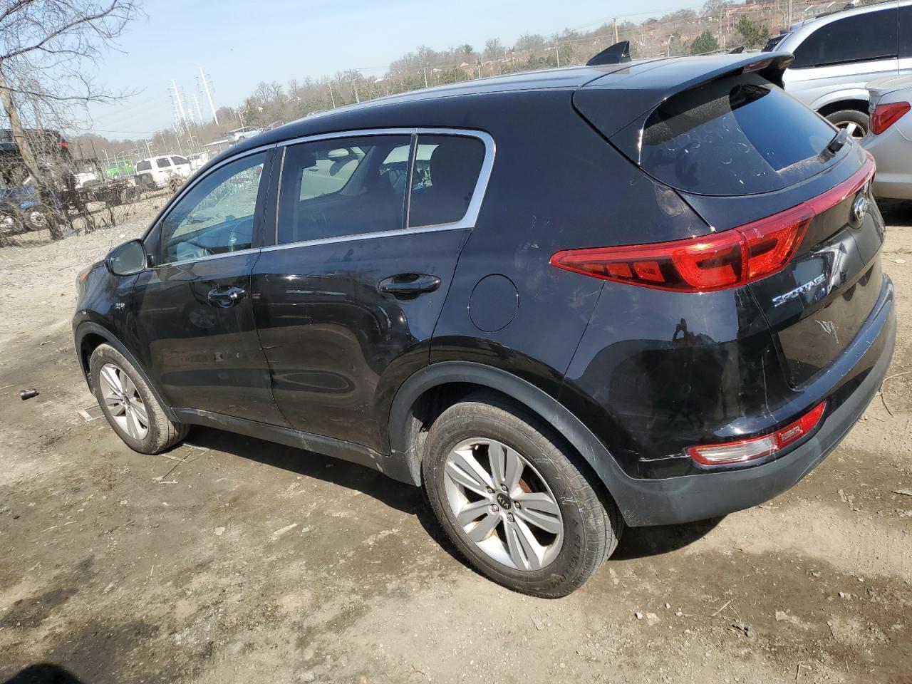 2017 KIA SPORTAGE L - Image 2