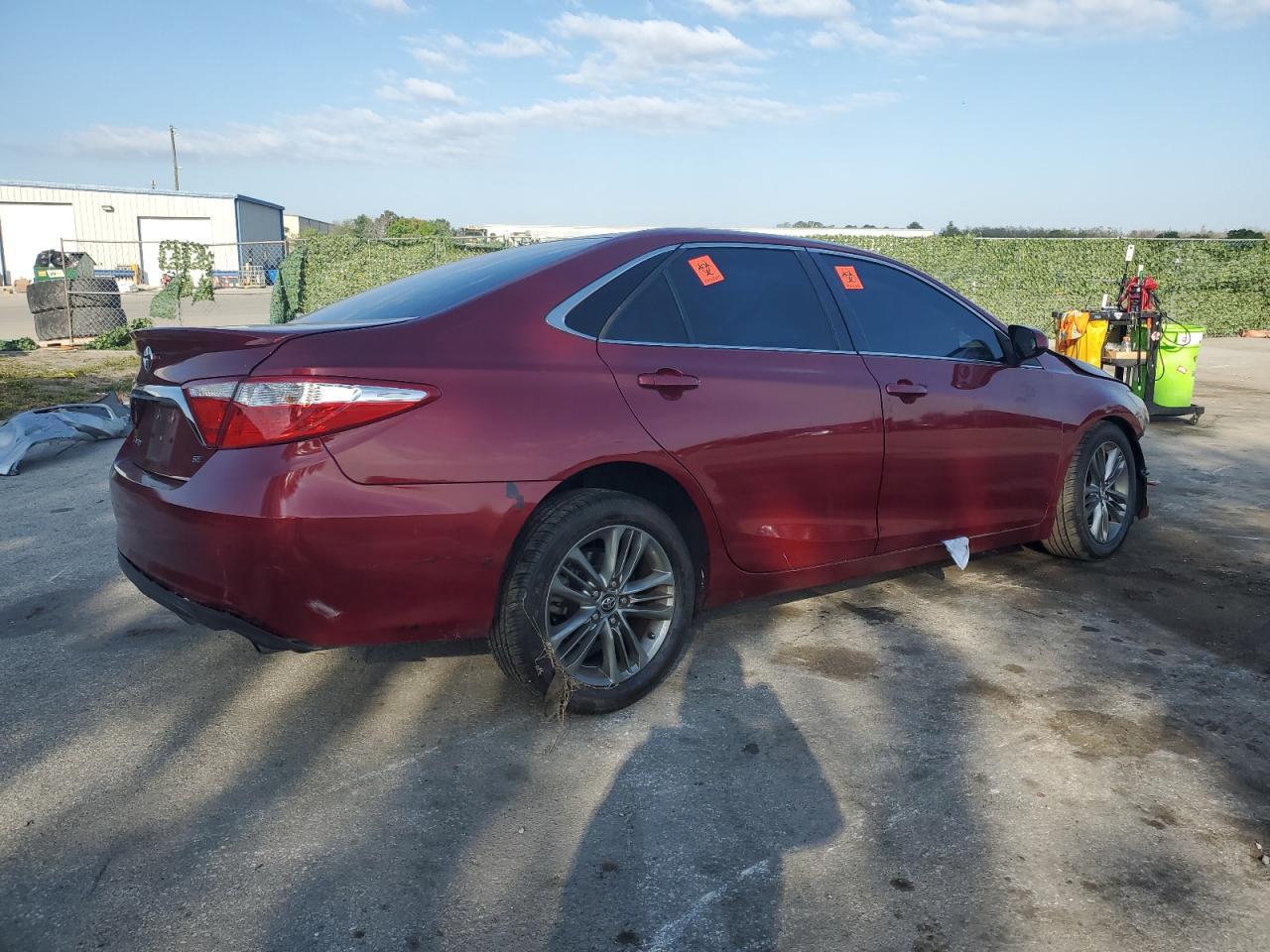 2017 TOYOTA CAMRY LE - Фото 3