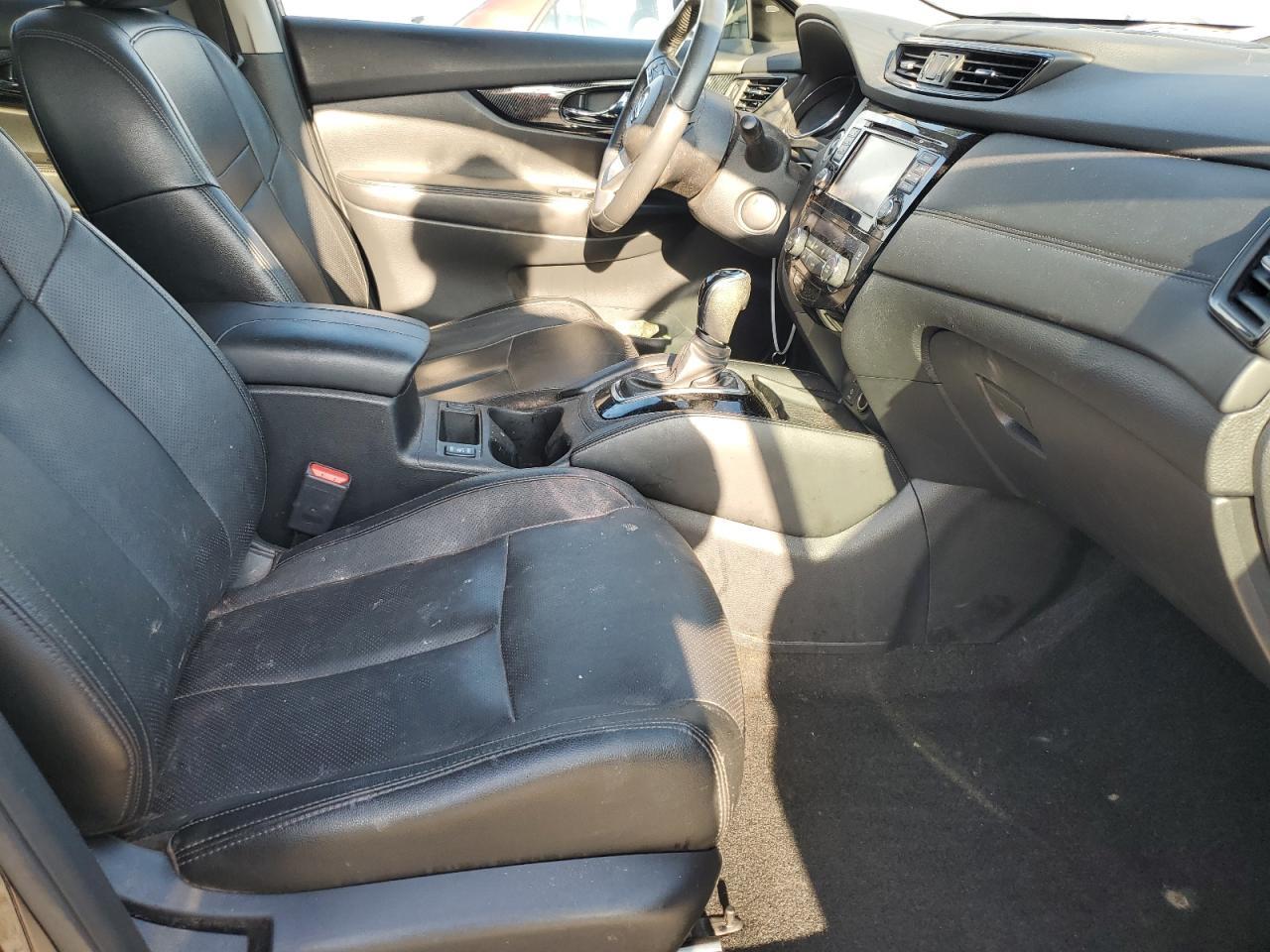 2017 NISSAN ROGUE SV - Image 5