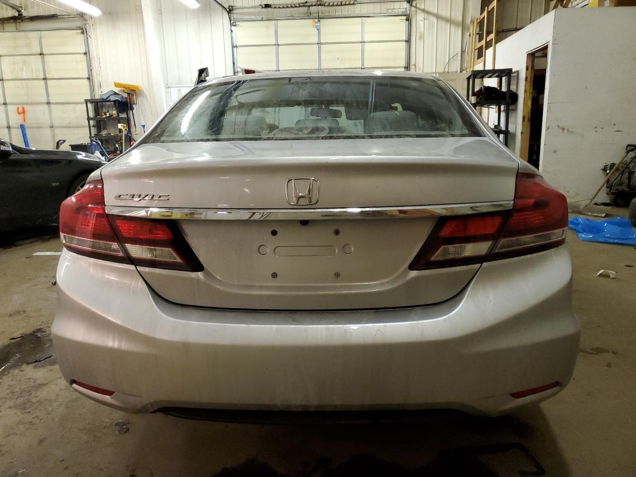 2015 HONDA CIVIC LX - Фото 6