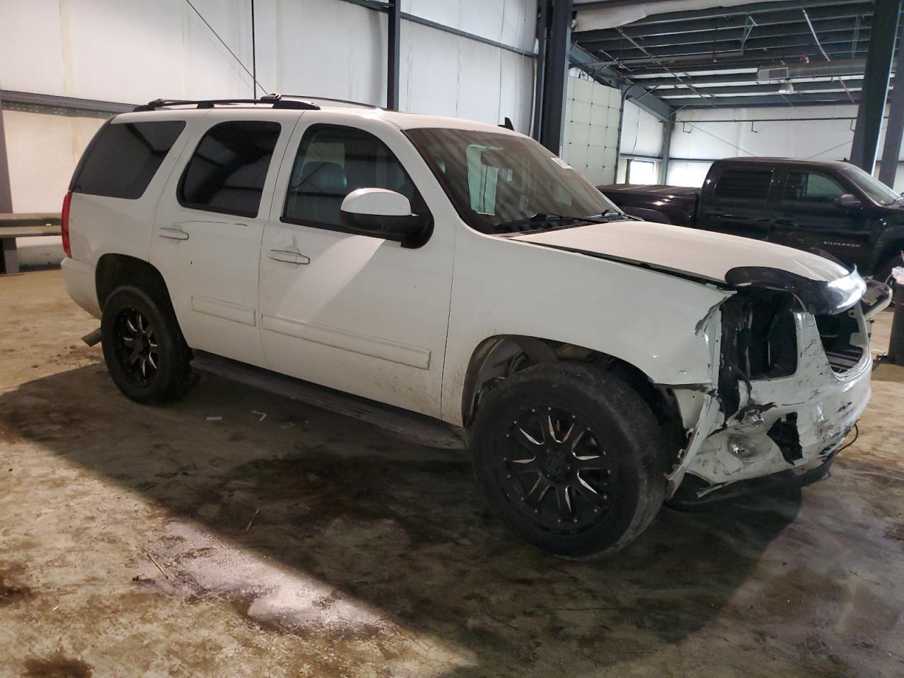 2012 GMC YUKON SLT - Image 4