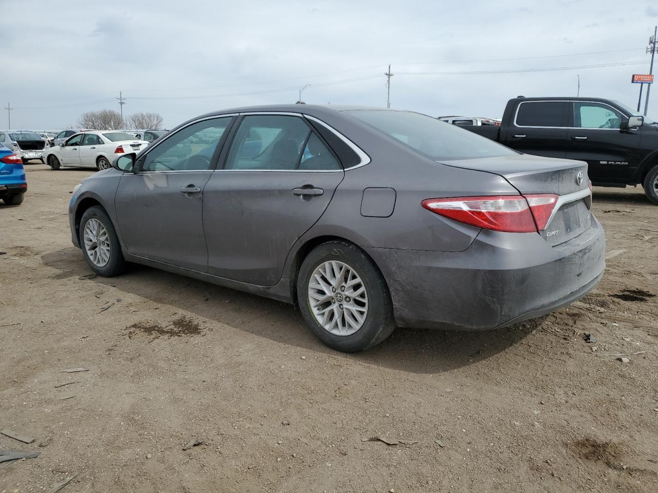 2016 TOYOTA CAMRY LE - Image 2