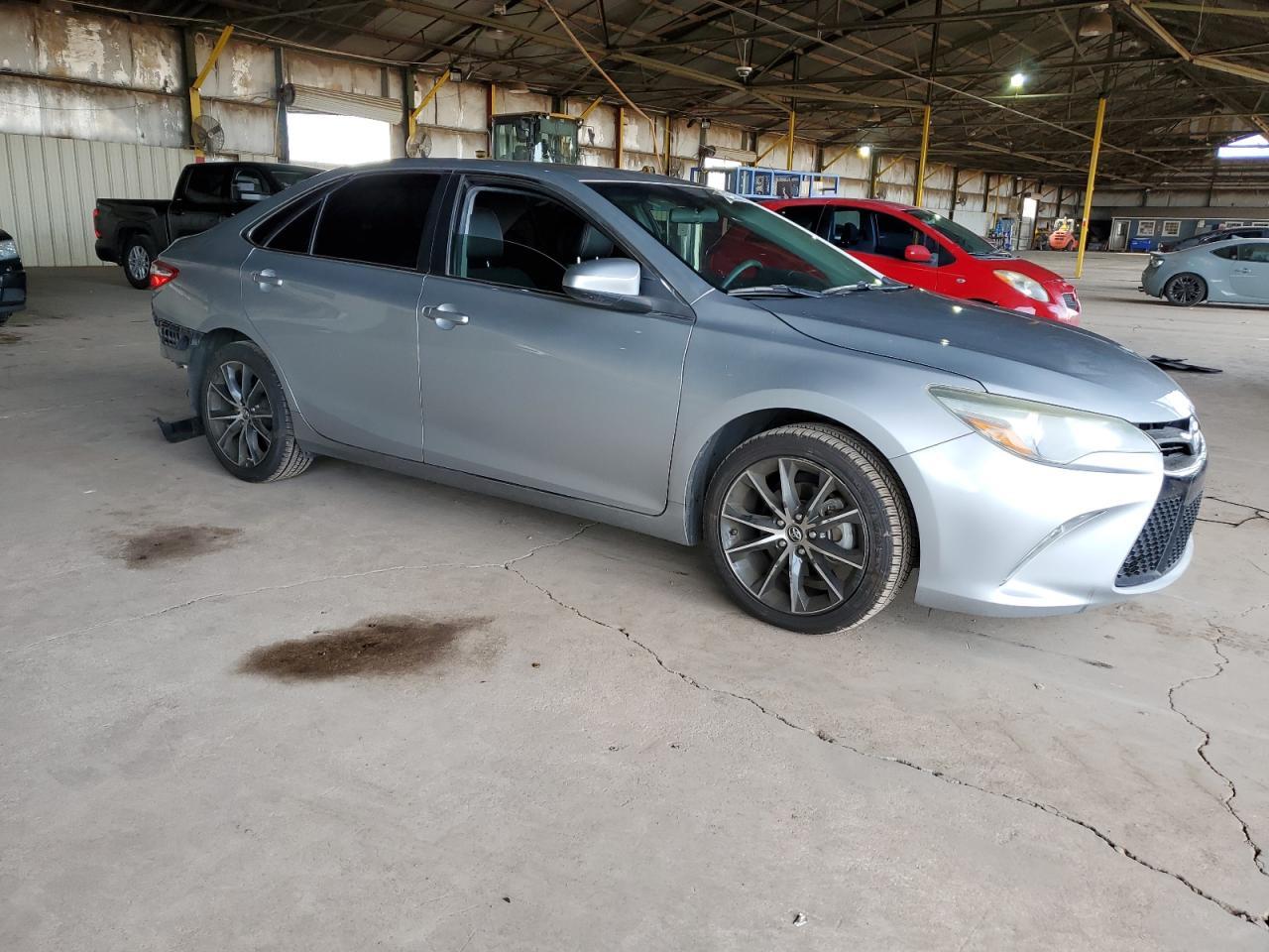 2016 TOYOTA CAMRY LE - Фото 4