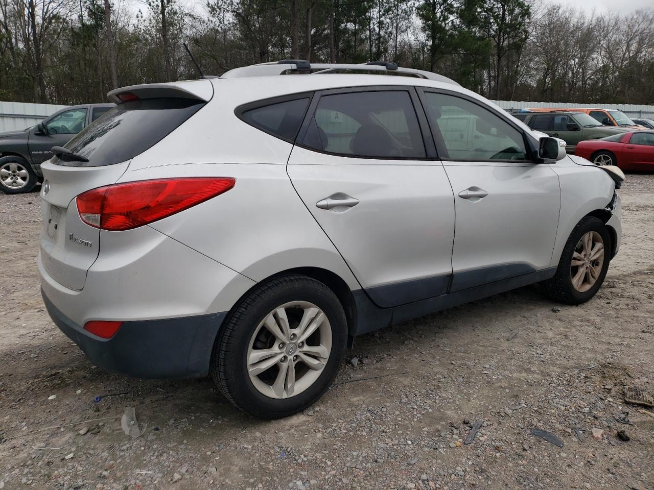 2012 HYUNDAI TUCSON GLS - Image 3