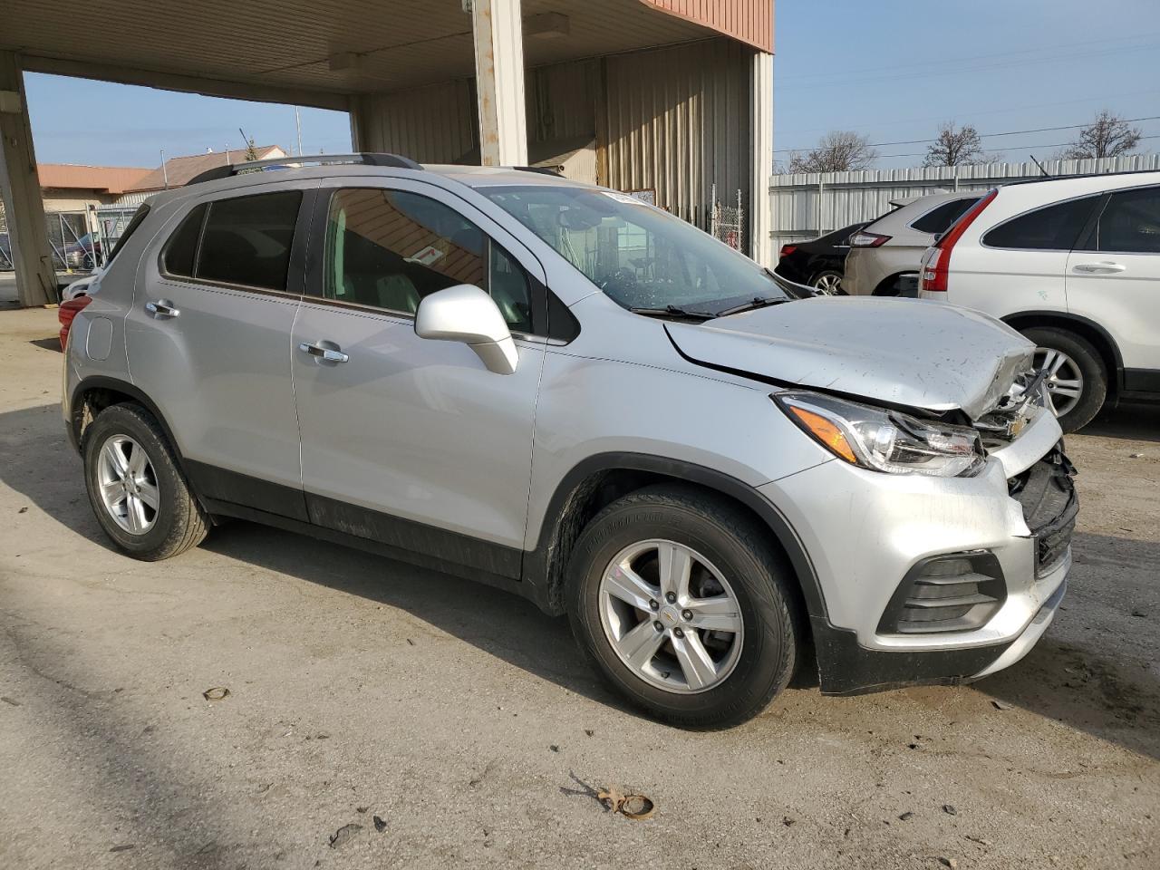 2018 CHEVROLET TRAX 1LT - Фото 4