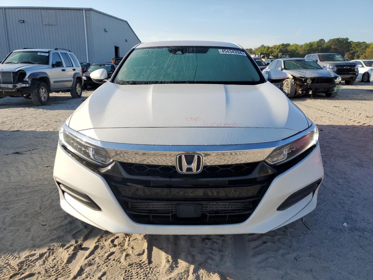 2018 HONDA ACCORD LX - Image 5
