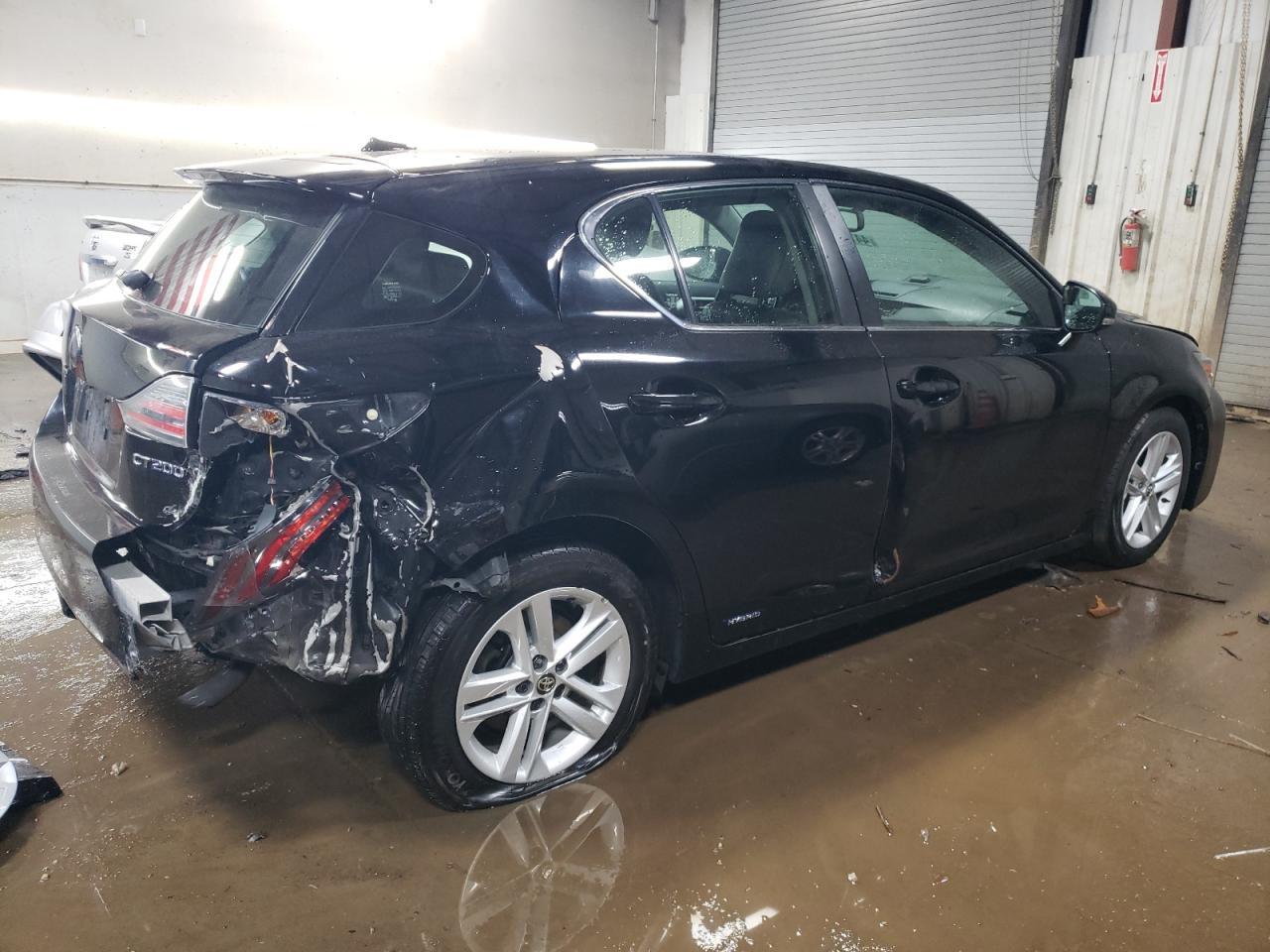 2013 LEXUS CT 200 - Фото 3