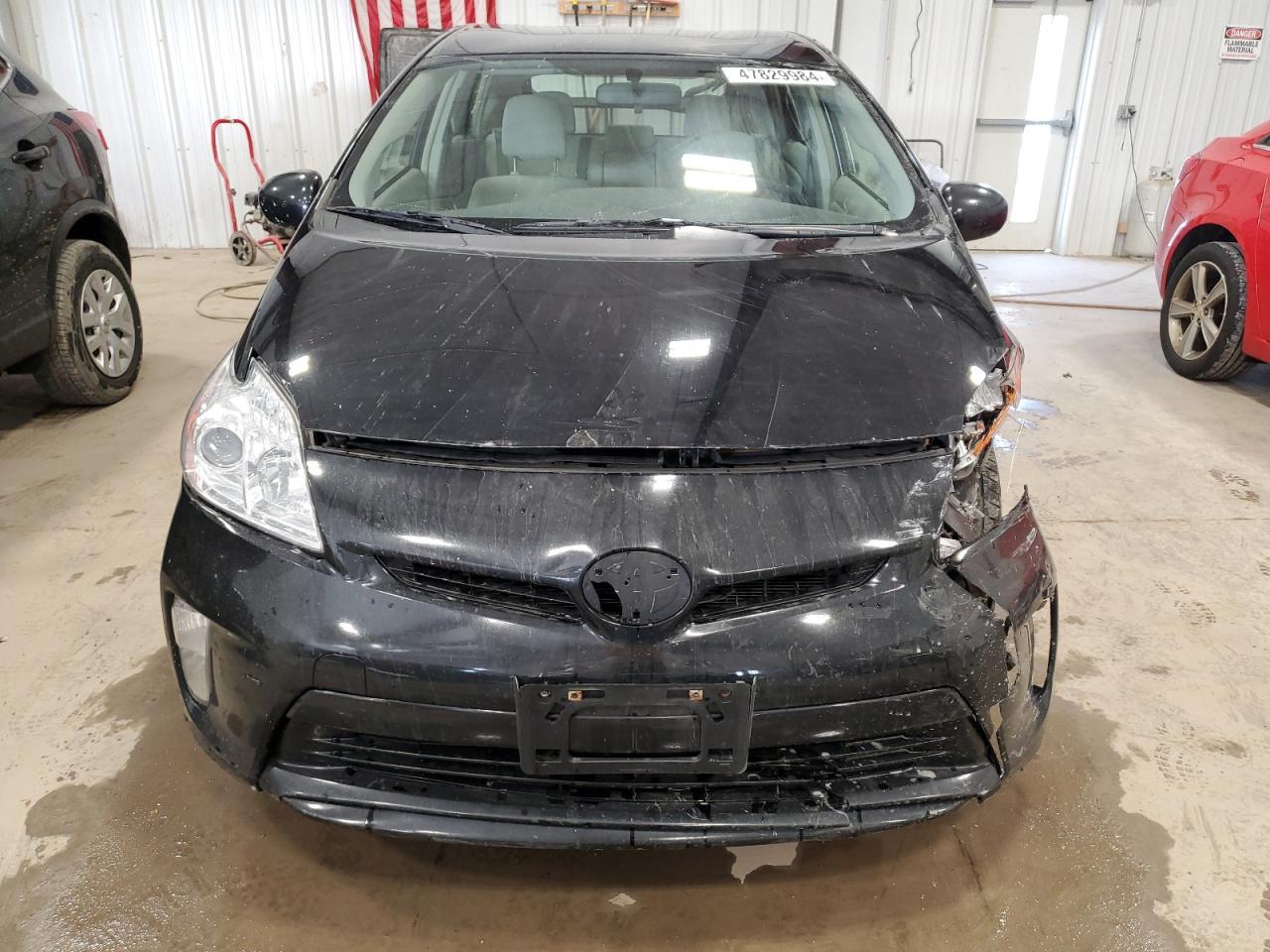 2015 TOYOTA PRIUS - Фото 5