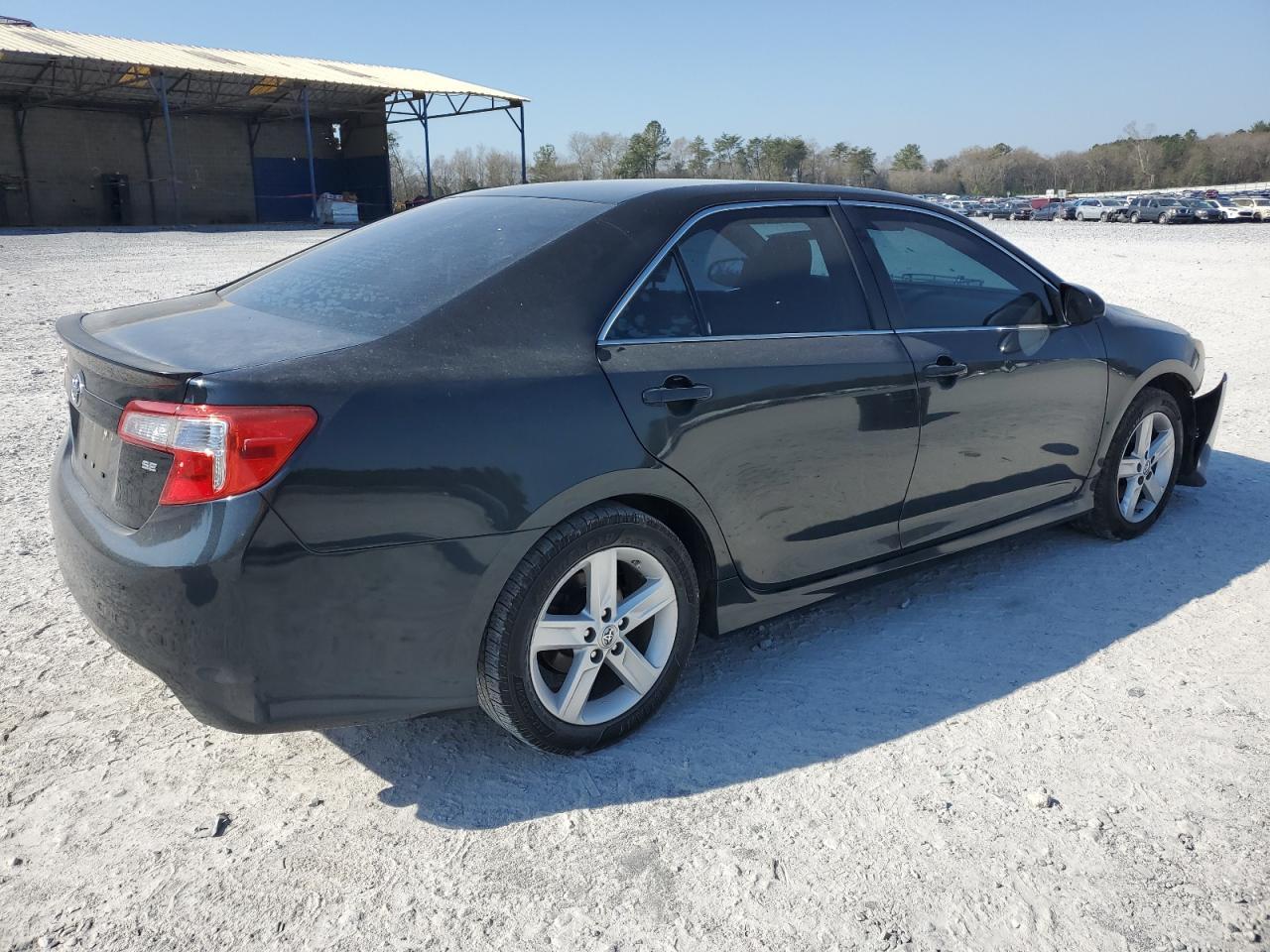 2014 TOYOTA CAMRY L - Image 3