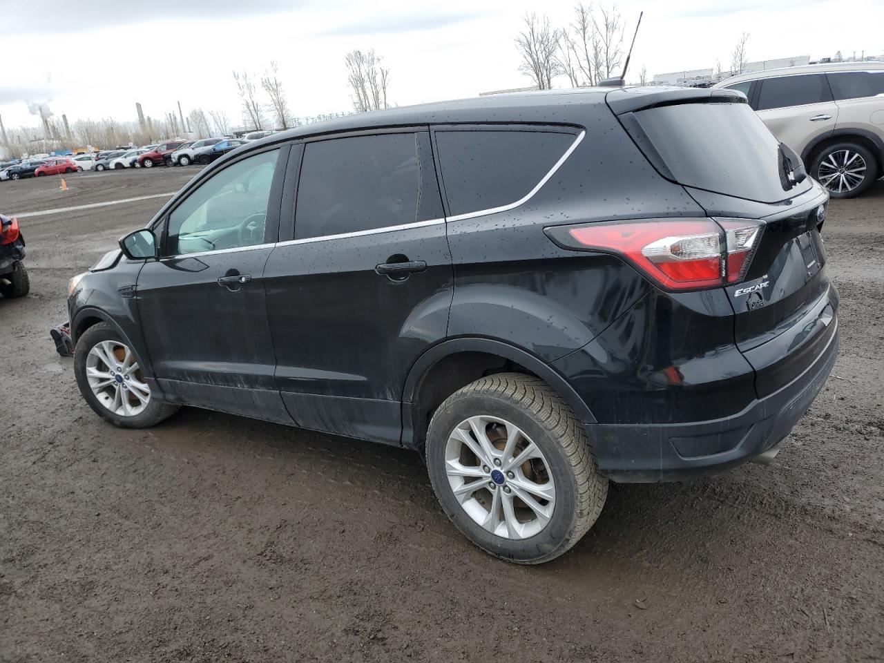 2017 FORD ESCAPE SE - Image 2