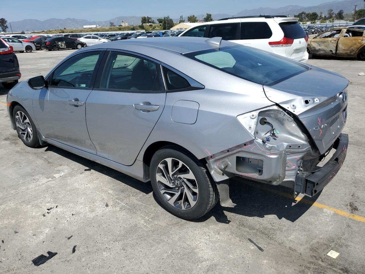 2018 HONDA CIVIC EX - Image 2