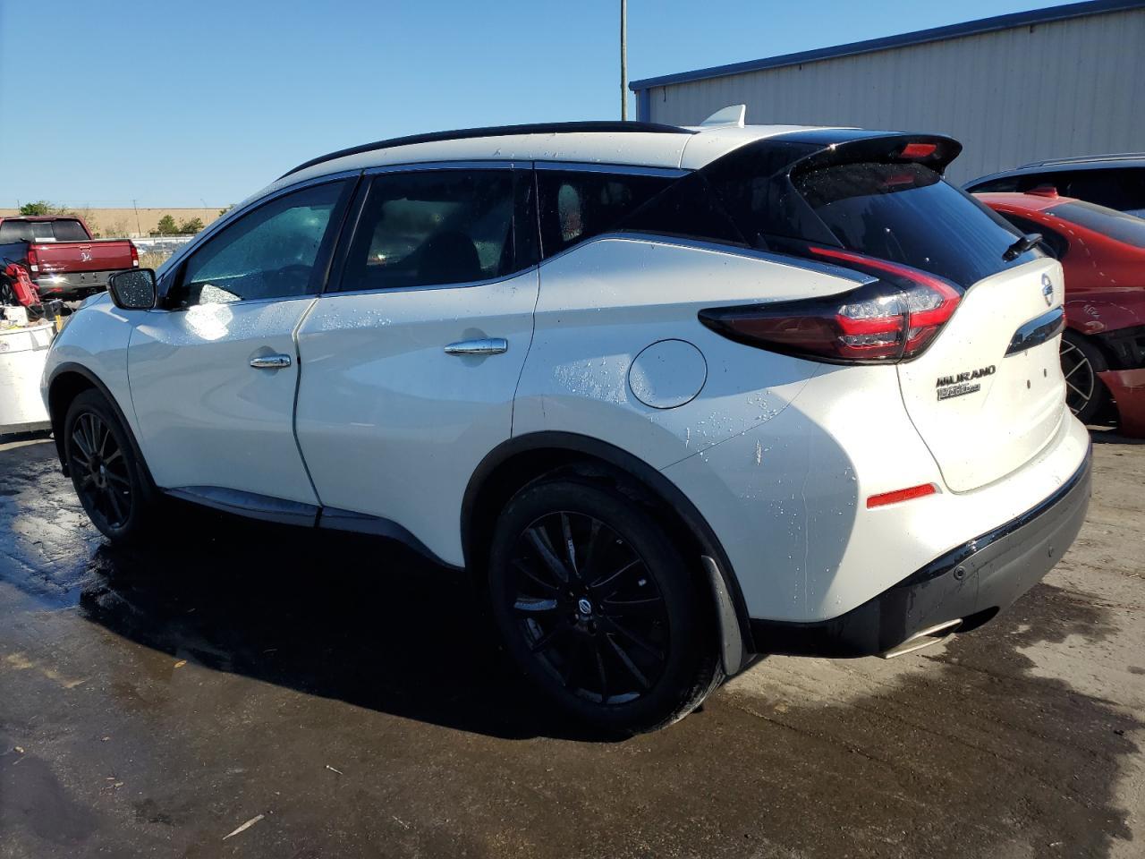 2022 NISSAN MURANO SV - Image 2