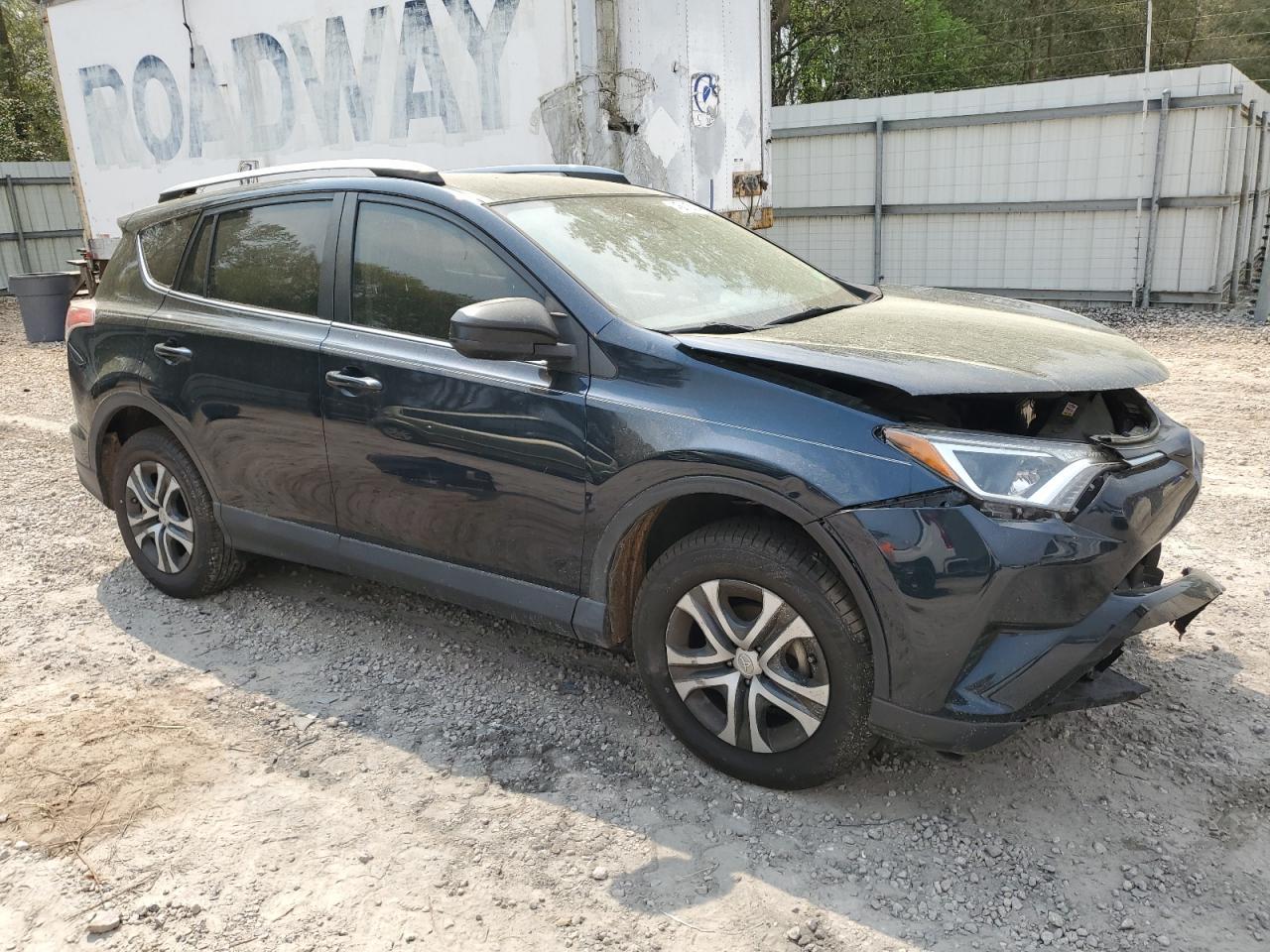 2018 TOYOTA RAV4 LE - Фото 4