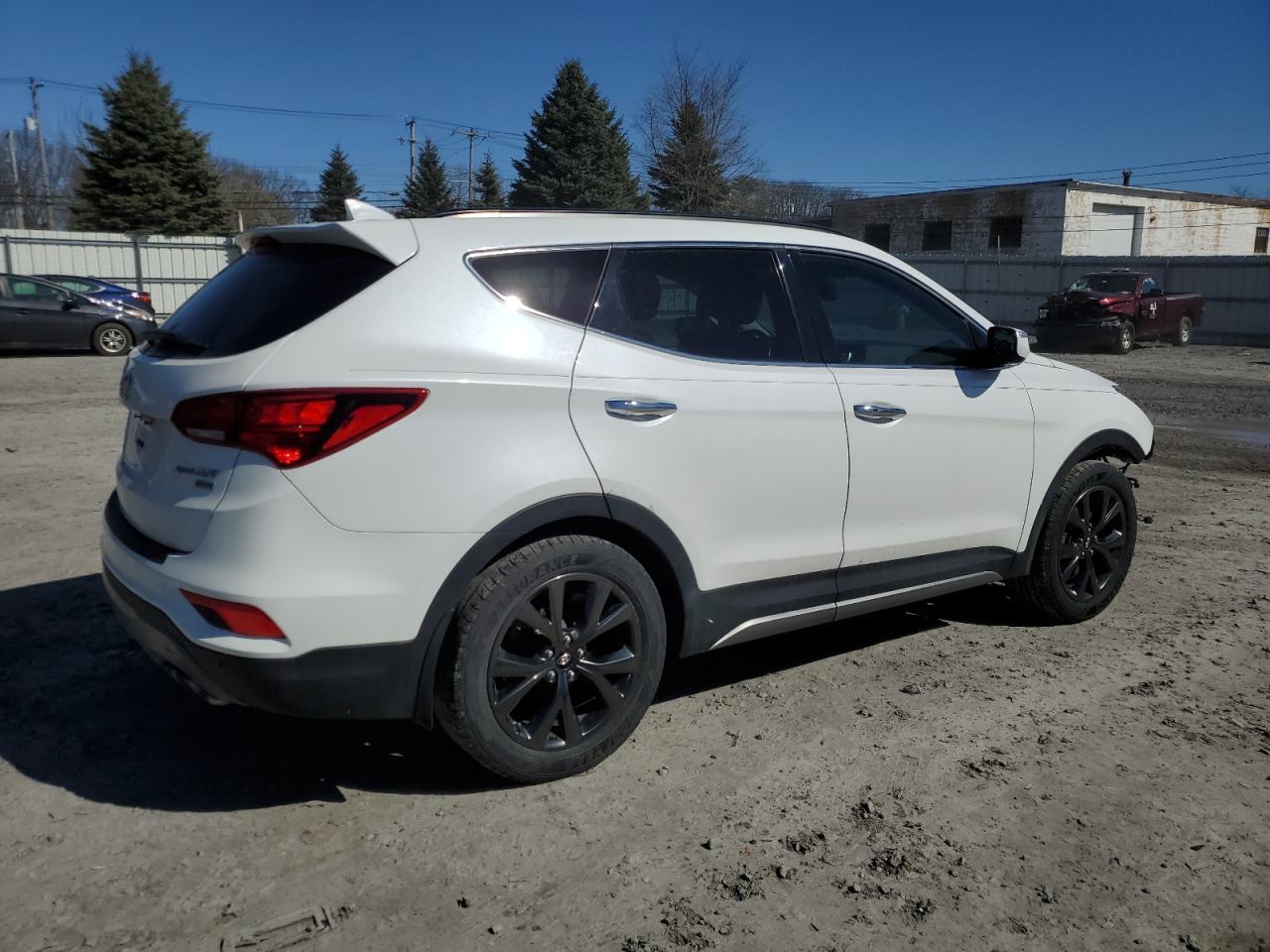 2017 HYUNDAI SANTA FE S - Image 3