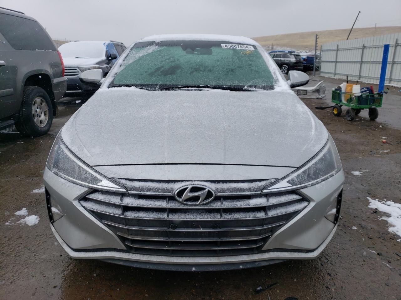 2019 HYUNDAI ELANTRA SE - Фото 5