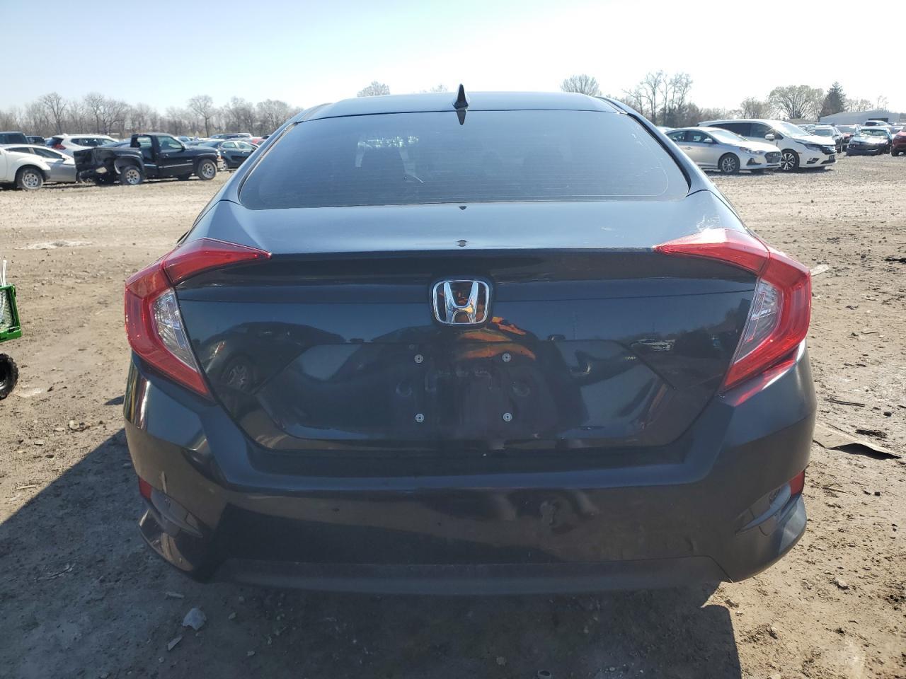 2018 HONDA CIVIC EX - Image 6