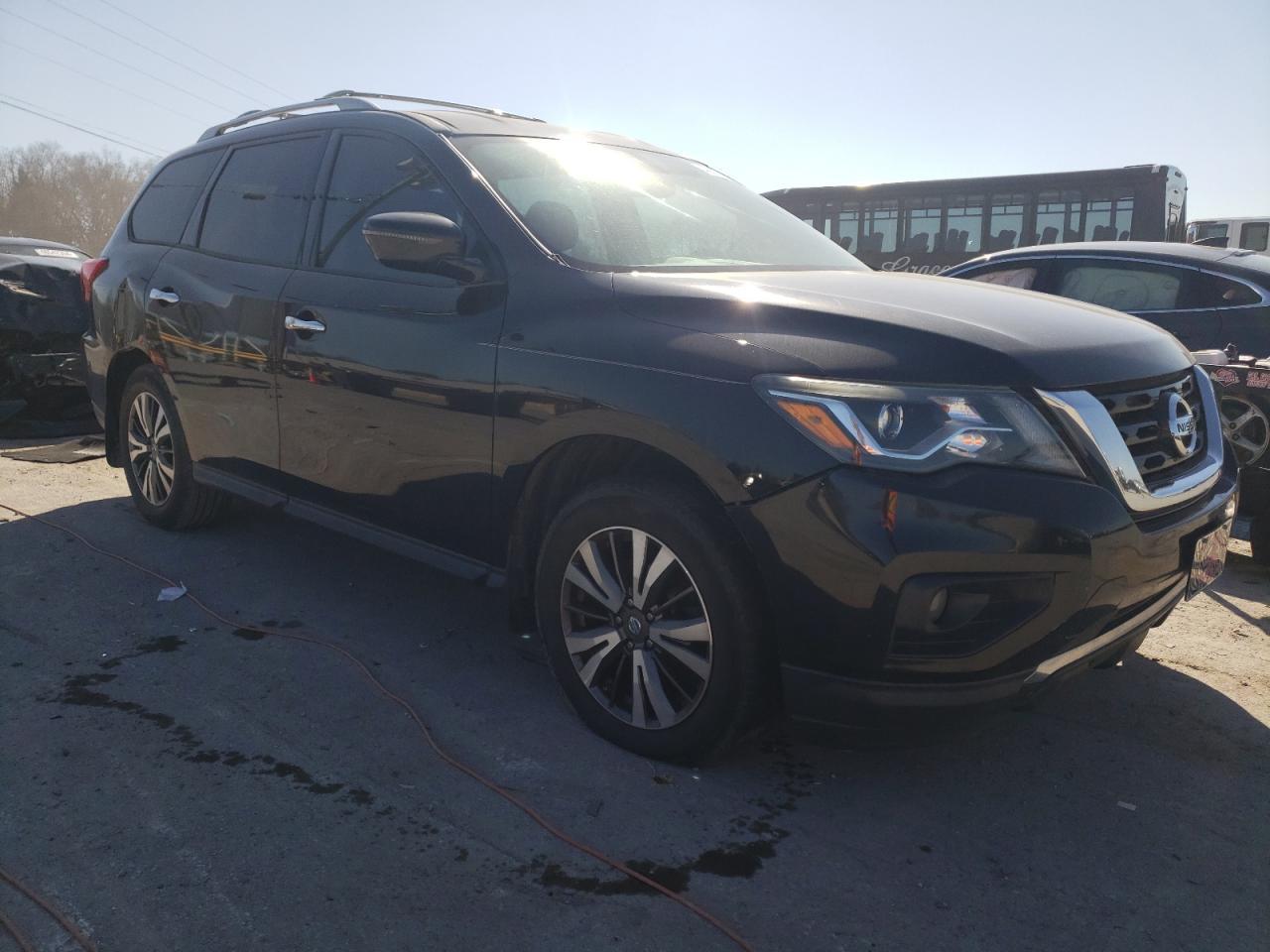 2017 NISSAN PATHFINDER - Image 4