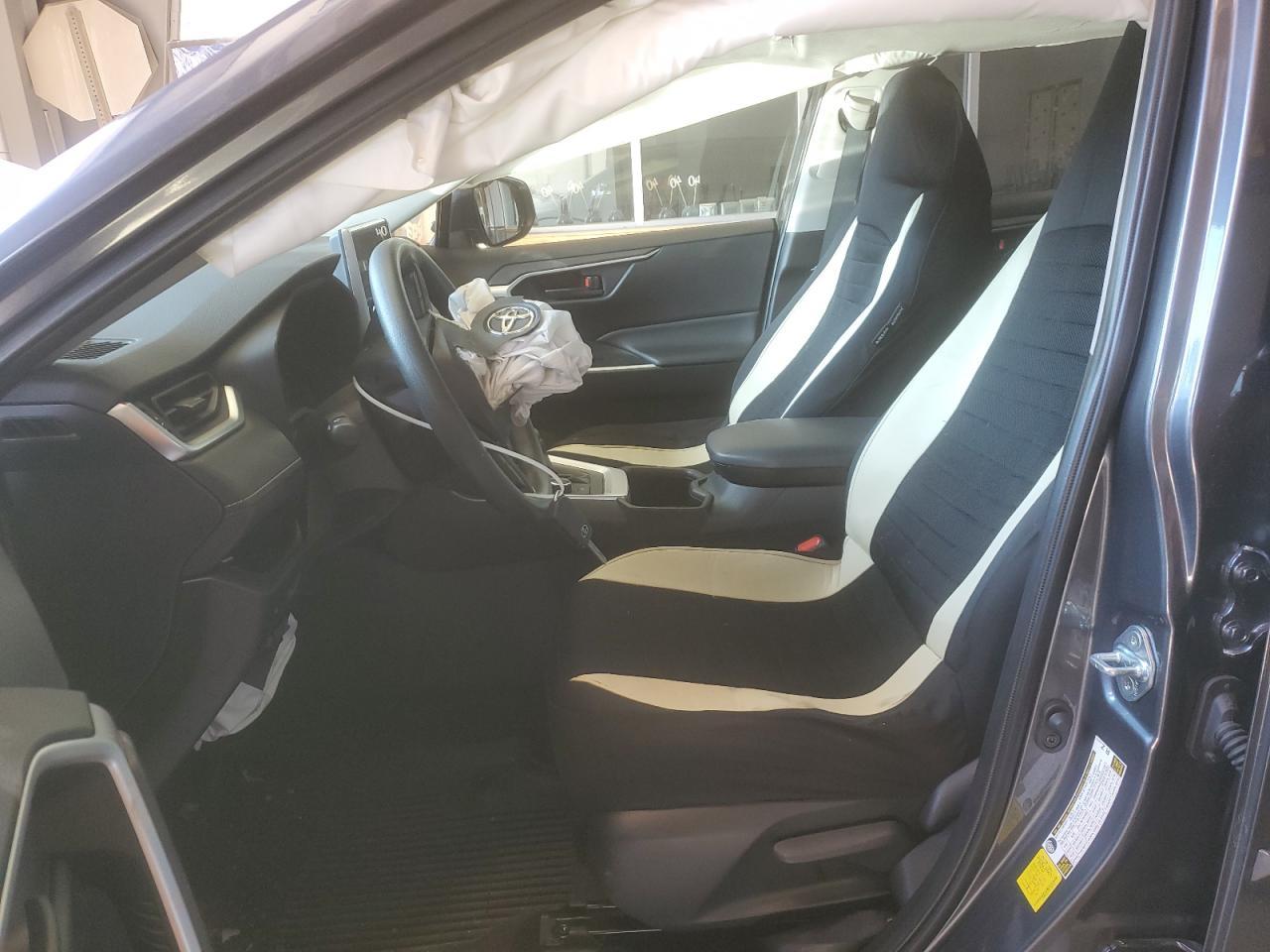 2023 TOYOTA RAV4 LE - Фото 7