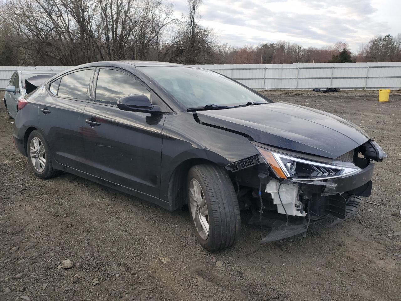 2019 HYUNDAI ELANTRA SE - Фото 4