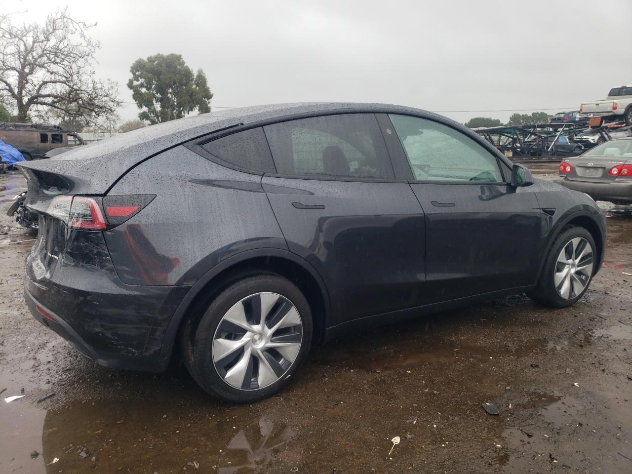 2024 TESLA MODEL Y - Image 3