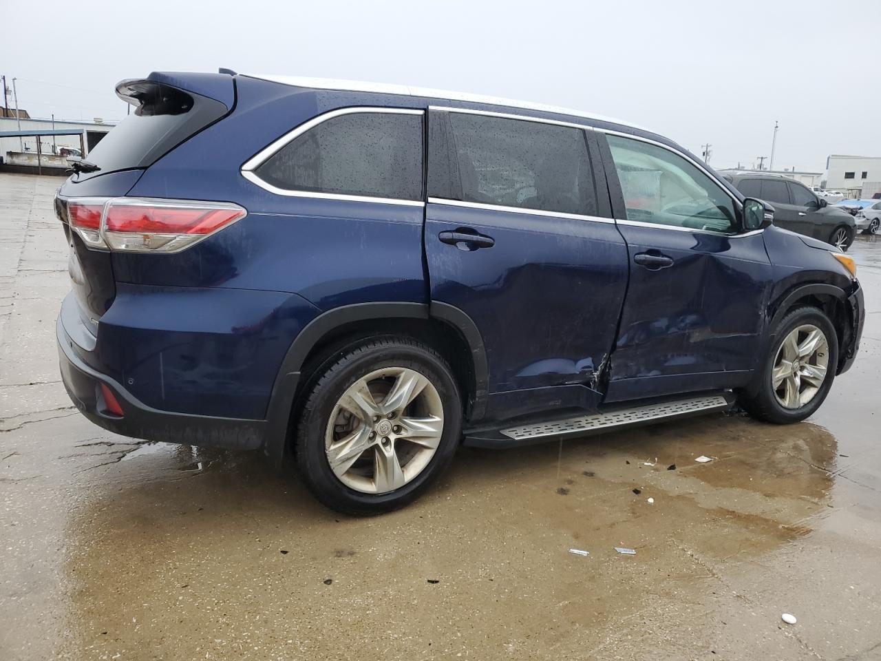2015 TOYOTA HIGHLANDER - Фото 3