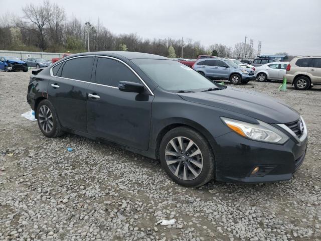 2017 Nissan Altima 2.5 - Image 4