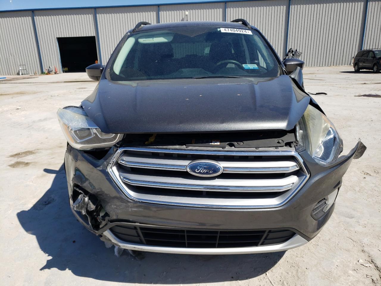 2017 FORD ESCAPE SE - Image 5