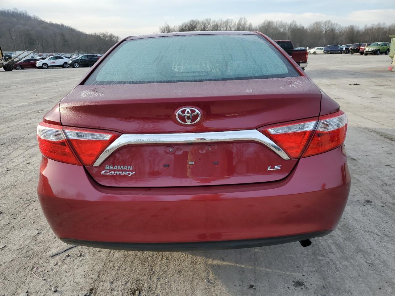 2017 TOYOTA CAMRY LE - Image 6