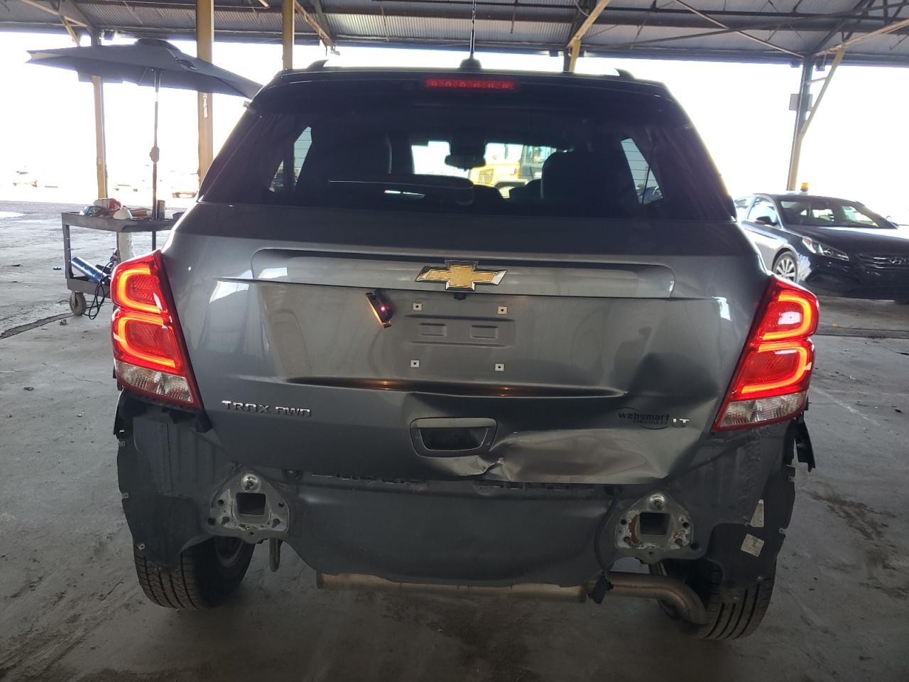 2019 CHEVROLET TRAX 1LT - Фото 6