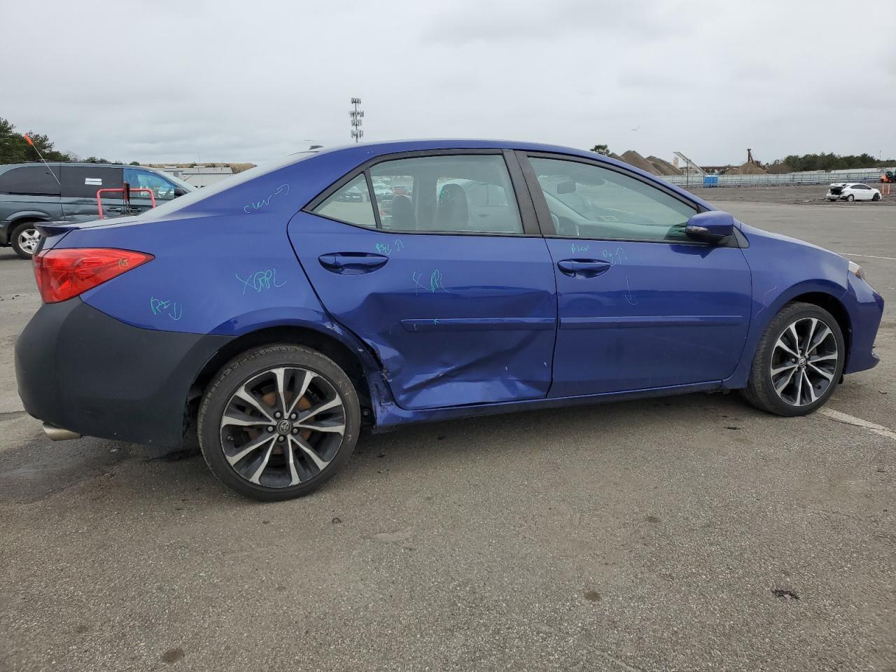 2018 TOYOTA COROLLA L - Фото 3