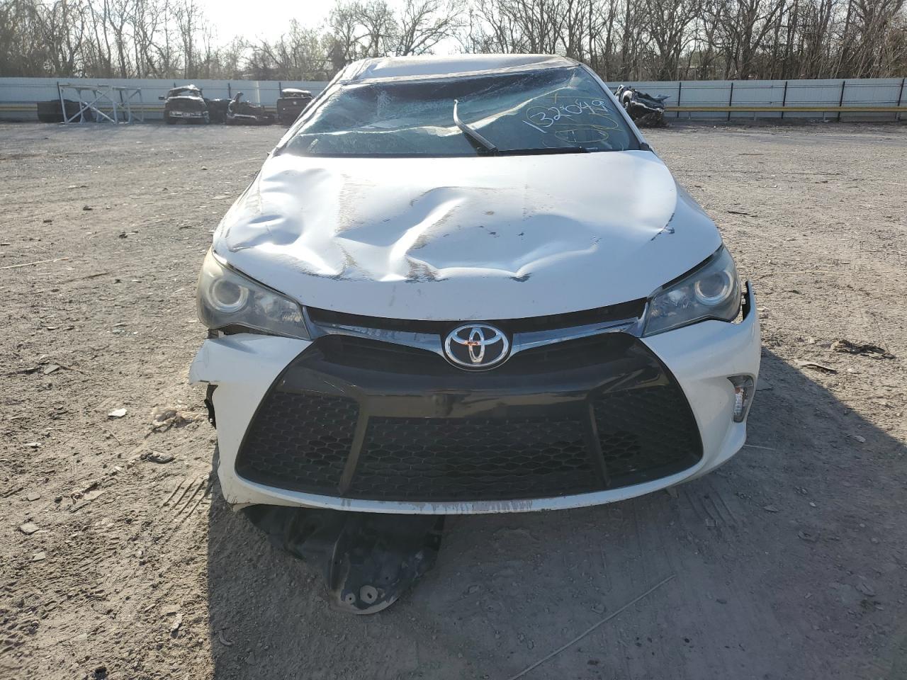2016 TOYOTA CAMRY LE - Image 5