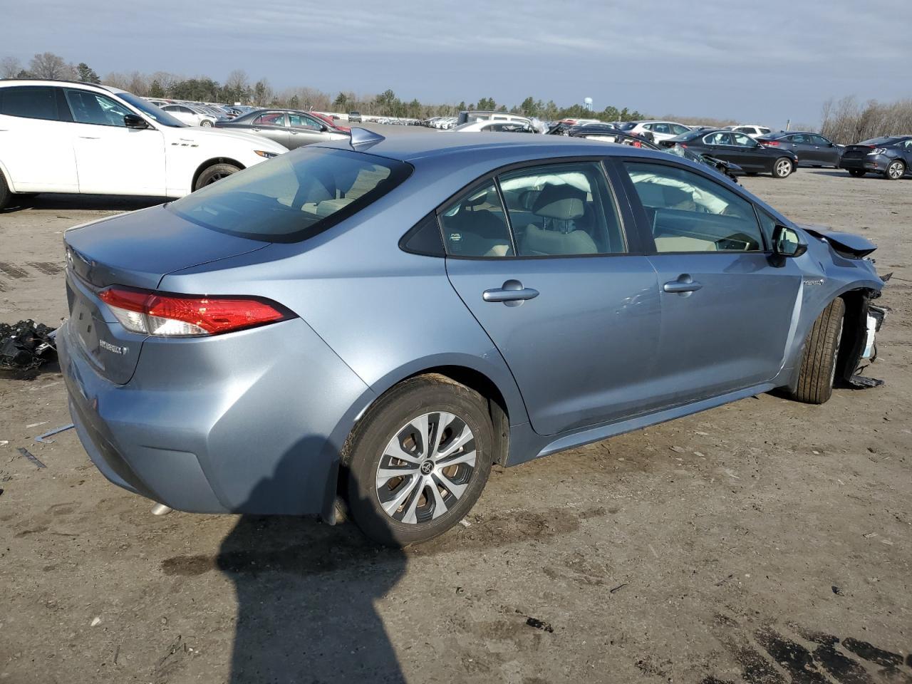2021 TOYOTA COROLLA LE - Image 3