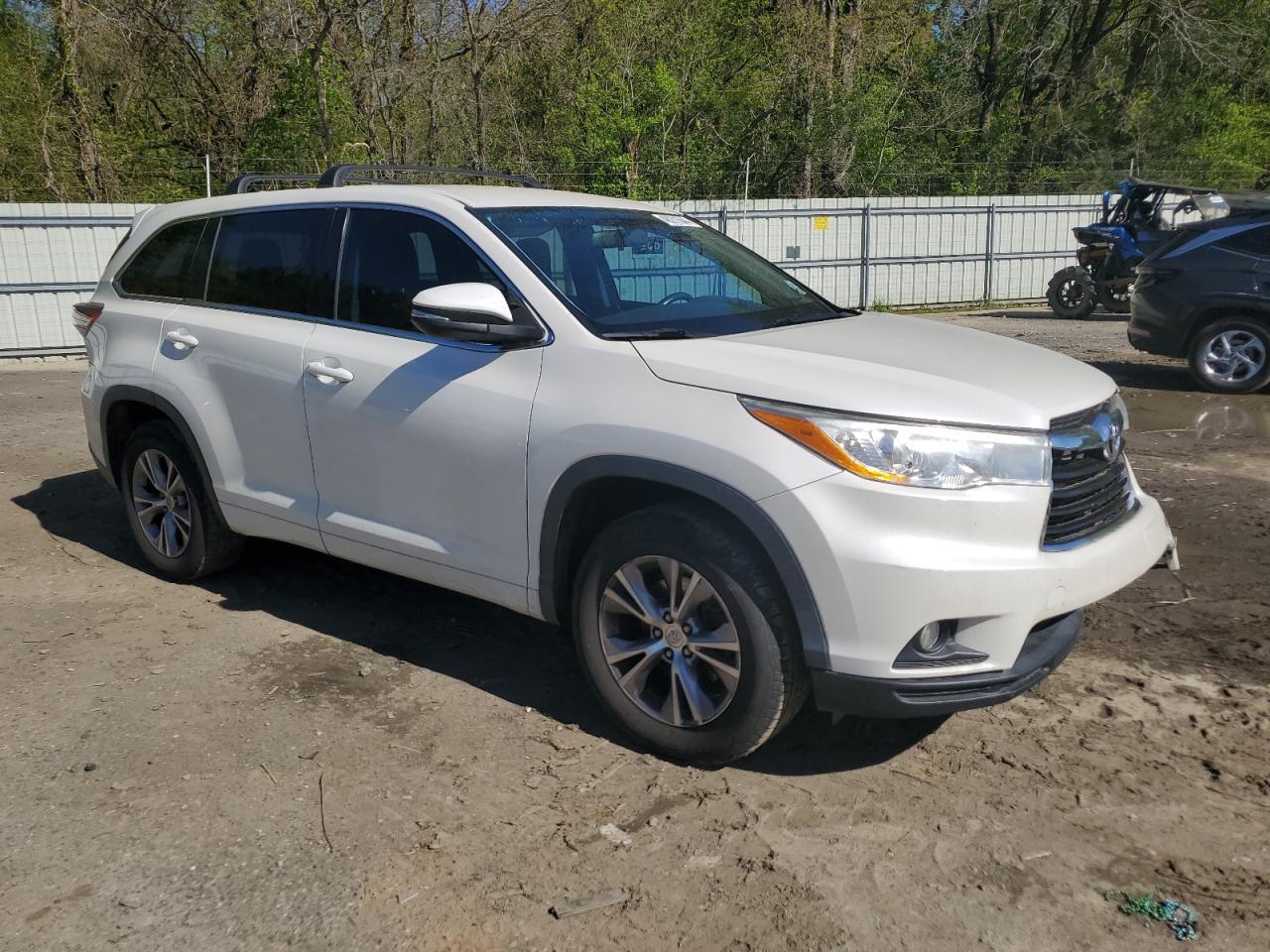 2014 TOYOTA HIGHLANDER - Image 4